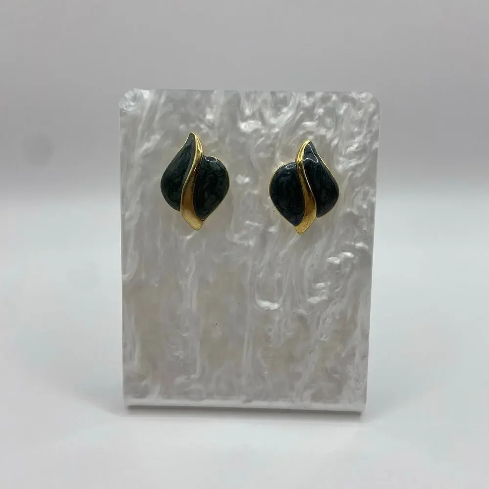 Vintage Emrold Green‎ Earrings gold tone Studded